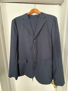 Uniqlo C Men's Tailored Dark Navy Three-Button suit